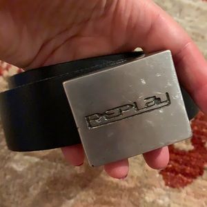 Hundred percent genuine leather belt